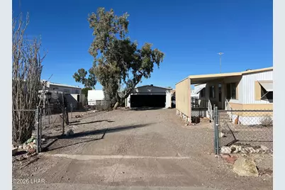 746 W Falcon Dr, Quartzsite, AZ 85346 - Photo 18