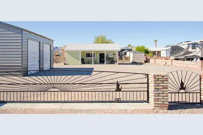 49576 Turquoise Ave, Quartzsite, AZ 85346 - Photo 2