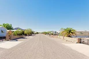 860 S Connor Ln, Quartzsite, AZ 85346 - Photo 24