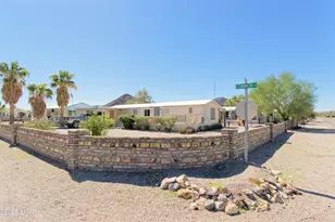 860 S Connor Ln, Quartzsite, AZ 85346 - Photo 2