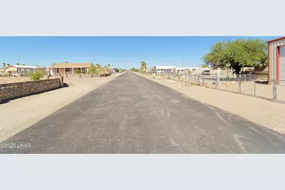 860 S Connor Ln, Quartzsite, AZ 85346 - Photo 22