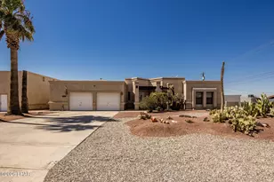 1695 Diamond Dr, Lake Havasu City, AZ 86403 - Photo 2