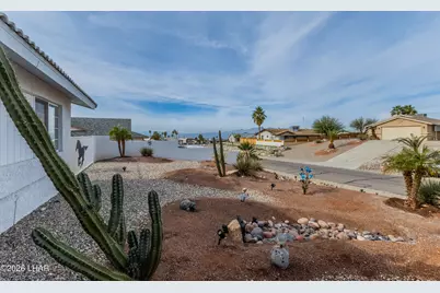 3000 Dogwood Dr, Lake Havasu City, AZ 86404 - Photo 4
