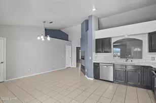 917 S Escuela Rd, Golden Valley, AZ 86413 - Photo 8