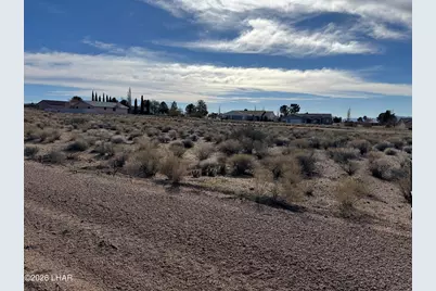 7524 Cayuse Dr, Kingman, AZ 86401 - Photo 2