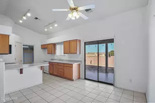 10106 N Concho Dr, Kingman, AZ 86401 - Photo 8