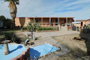 52040 Star St, Quartzsite, AZ 85346 - Photo 1