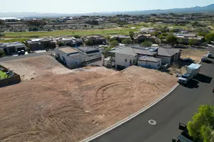 1880 E Troon Dr, Lake Havasu City, AZ 86404 - Photo 2