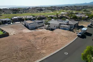 1880 E Troon Dr, Lake Havasu City, AZ 86404 - Photo 2