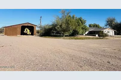 29525 Beer Barrel Ln, Bouse, AZ 85325 - Photo 18