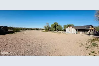29525 Beer Barrel Ln, Bouse, AZ 85325 - Photo 22