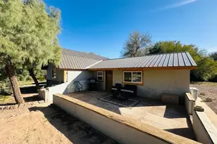 29525 Beer Barrel Ln, Bouse, AZ 85325 - Photo 1