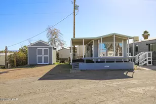 1534 Beachcomber Blvd, Lake Havasu City, AZ 86403 - Photo 2