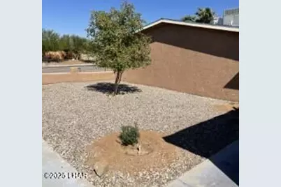 2332 N Kiowa Blvd N #2, Lake Havasu City, AZ 86403 - Photo 2
