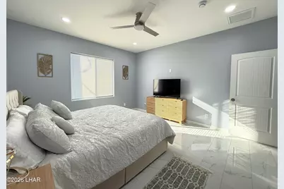 145 Hacienda Dr, Bullhead City, AZ 86429 - Photo 4