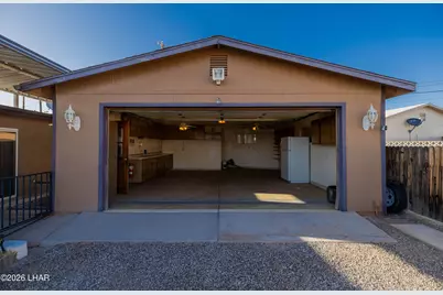 31689 Carefree Dr, Parker, AZ 85344 - Photo 4