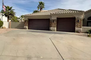 2453 Dawn Dr, Lake Havasu City, AZ 86404 - Photo 2