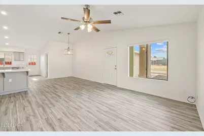 1406 Lakeside Dr, Bullhead City, AZ 86442 - Photo 6
