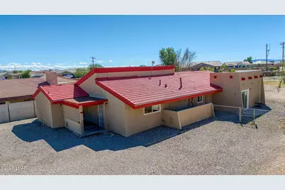 362 Riverfront Dr, Bullhead City, AZ 86442 - Photo 1