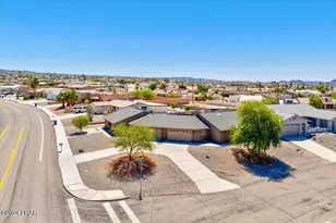 2926 Chemehuevi Blvd, Lake Havasu City, AZ 86406 - Photo 2