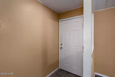 327 N Moonlight Dr, Parker, AZ 85344 - Photo 6