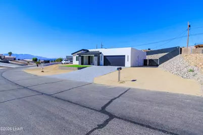 3635 Parkview Dr, Lake Havasu City, AZ 86406 - Photo 6