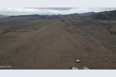 000 E Mountain Meadow Rd E, Kingman, AZ 86409 - Photo 4