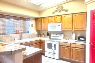 2630 Huntington Dr, Lake Havasu City, AZ 86403 - Photo 10