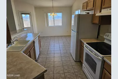 1215 Pawnee Dr, Lake Havasu City, AZ 86406 - Photo 12