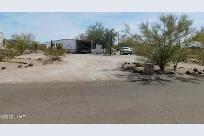 495 N Emerald Ave, Quartzsite, AZ 85346 - Photo 1