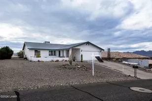 631 Wayside Dr, Lake Havasu City, AZ 86403 - Photo 1