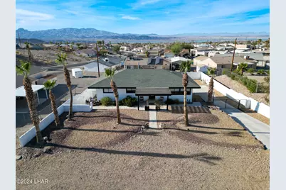 785 Mohican Dr, Lake Havasu City, AZ 86406 - Photo 1