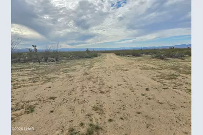 3412 S Lone Ranger Rd, Yucca, AZ 86438 - Photo 6