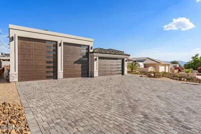 3918 Lunar Dr, Lake Havasu City, AZ 86406 - Photo 2
