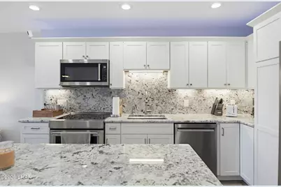 777 Harrah Way #407, Lake Havasu City, AZ 86403 - Photo 2