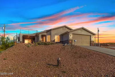 3089 Caliente Dr, Lake Havasu City, AZ 86404 - Photo 2