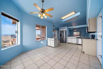 3089 Caliente Dr, Lake Havasu City, AZ 86404 - Photo 14