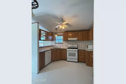 15454 S Carmen Rd, Yucca, AZ 86438 - Photo 16