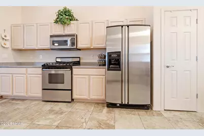 5611 S Desert Lakes Dr, Fort Mohave, AZ 86426 - Photo 8