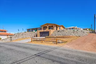 810 Phoenix Dr, Lake Havasu City, AZ 86404 - Photo 4