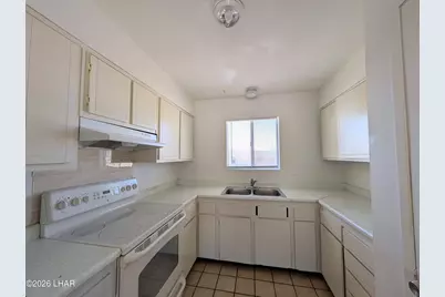 2684 Tanglewood Dr, Lake Havasu City, AZ 86403 - Photo 10