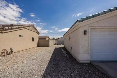 1630 Topaz Dr, Lake Havasu City, AZ 86403 - Photo 4