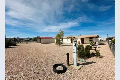 72 W Kenoyer Ln, Quartzsite, AZ 85346 - Photo 2