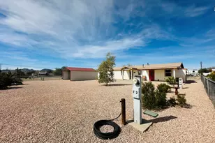 72 W Kenoyer Ln, Quartzsite, AZ 85346 - Photo 2