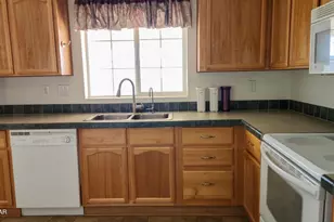 49575 Rainbow Way, Quartzsite, AZ 85346 - Photo 10