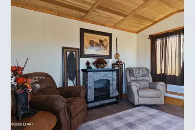 127 S Carrow Rd, Yucca, AZ 86438 - Photo 2