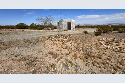 43346 Independence Ln, Salome, AZ 85348 - Photo 34