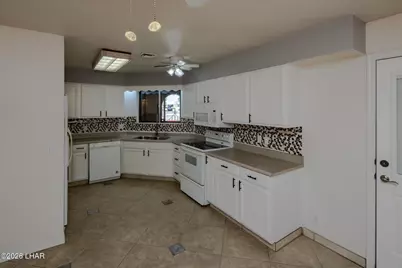 2480 Daytona Ave, Lake Havasu City, AZ 86403 - Photo 16