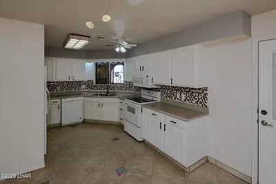 2480 Daytona Ave, Lake Havasu City, AZ 86403 - Photo 18