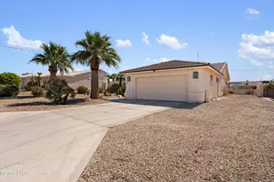 2950 War Eagle Dr, Lake Havasu City, AZ 86406 - Photo 2